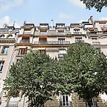 Chic & Spacious 2Bdr - 4P - Av Suffren Tour Eiffel